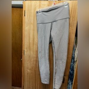 LULULEMON HERRINGBONE CREME GRAY LEGGINGS HIGH WAIST REGULAR LENGTH SIZE 6